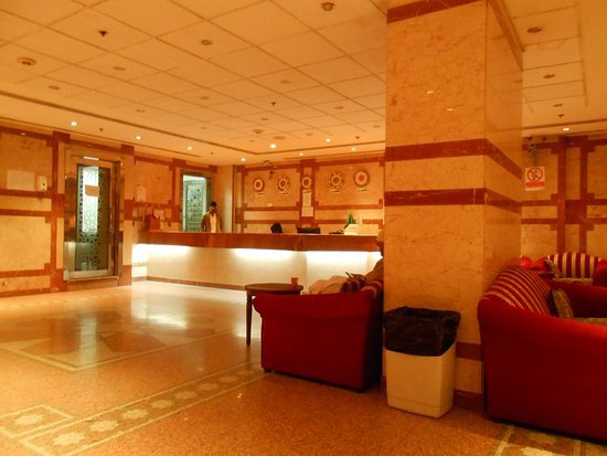 Durrat Al Andalus Hotel Madinah: Perfect staying place near to Prophet Mosque